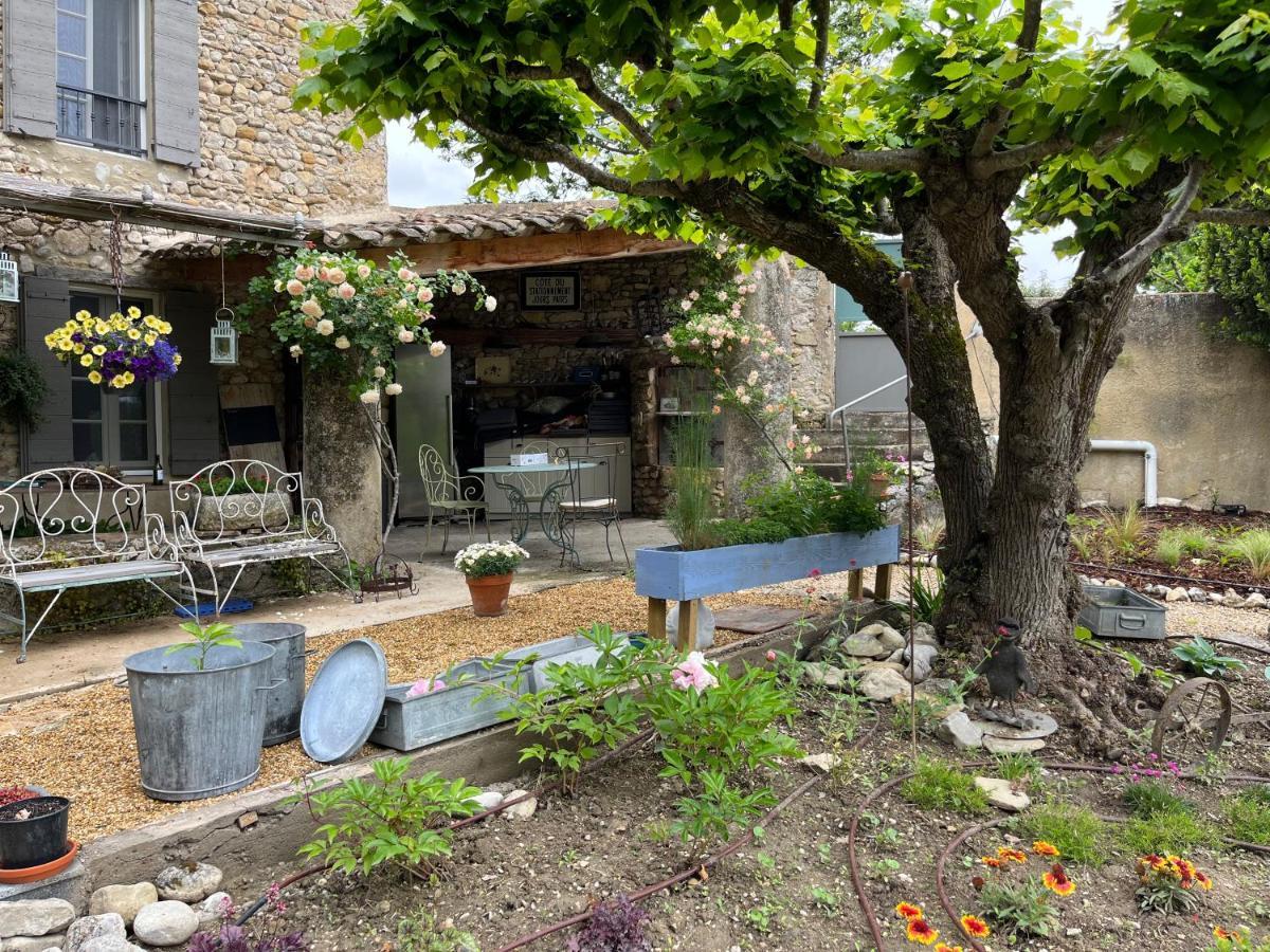Bed and Breakfast Mas Lou Parpaioun Crestet Exteriér fotografie